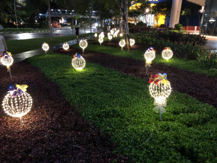 Starled Technology Lighting Solutions Outdoor Lighting Lighted Foldable Ball Foldable Ball Ornaments Festive Lighting Commercial Lighting Fixtures