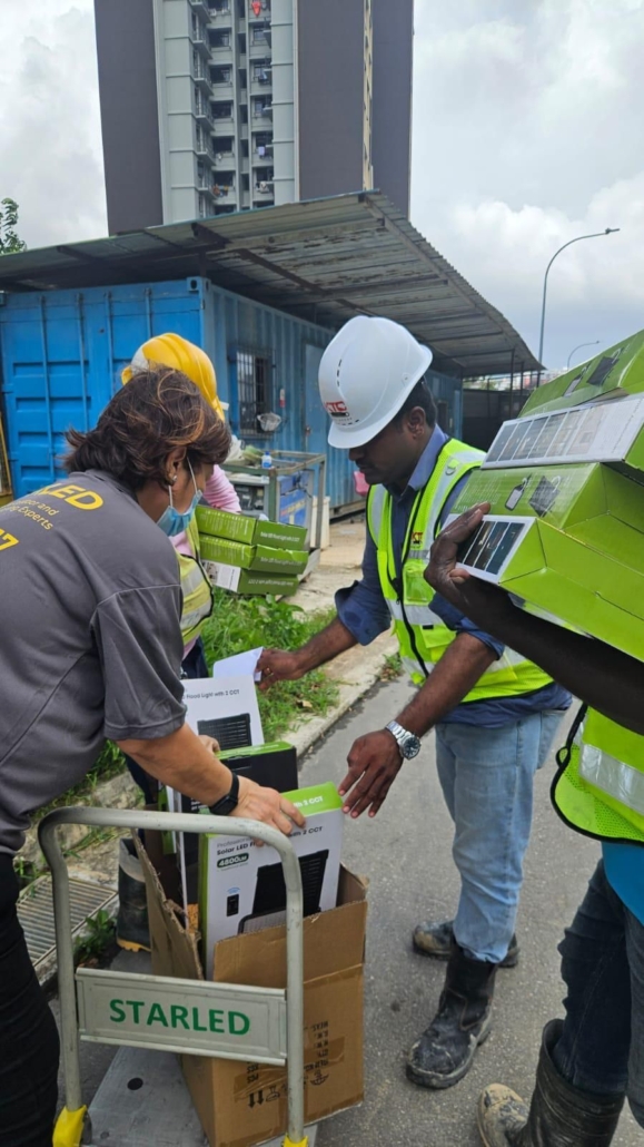 construction_solar_lights_3