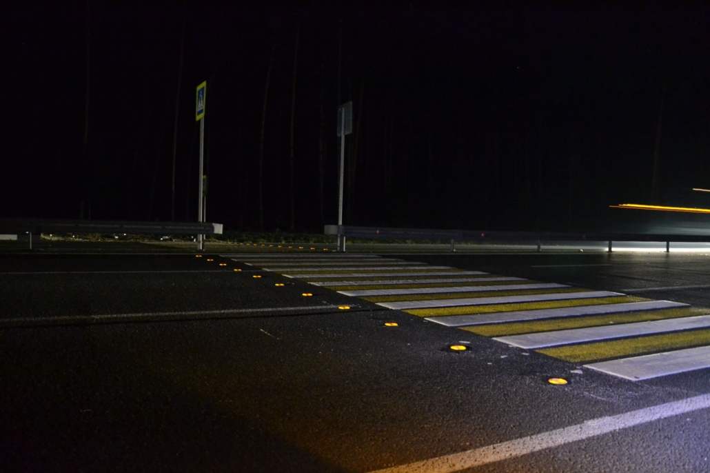 starled_pedestrian_lights pedestrian crossing solar stud lights